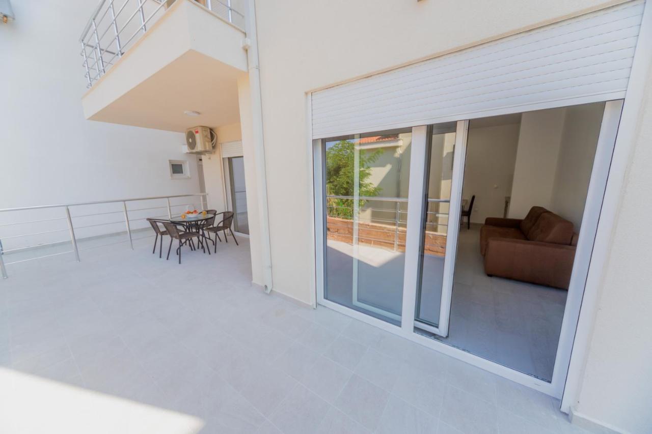 Grejm Lux Family Apartments Petrovac na moru Exterior foto