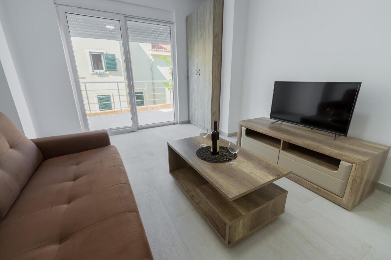 Grejm Lux Family Apartments Petrovac na moru Exterior foto