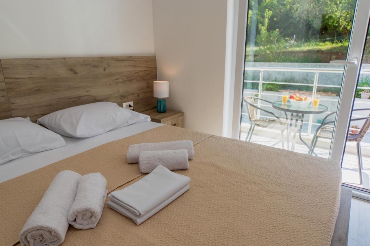 Grejm Lux Family Apartments Petrovac na moru Exterior foto
